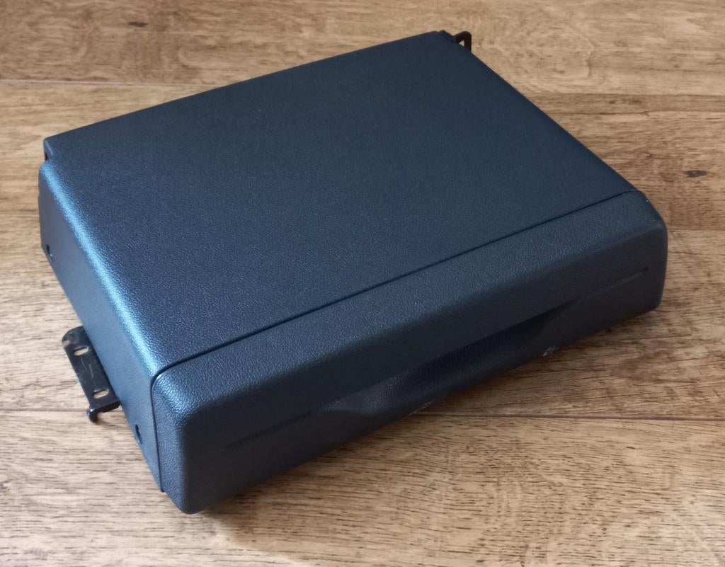 GRATIS Renault clio 3 cd wisselaar box, Ophalen of Verzenden, Renault