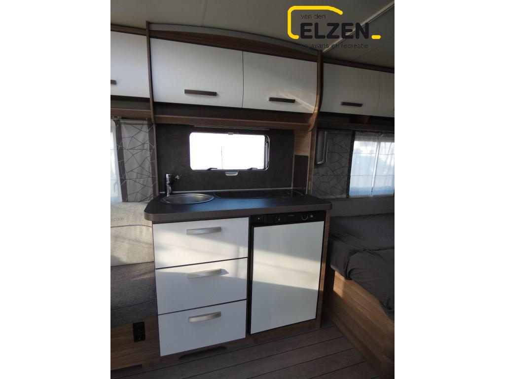 Knaus Sport Silver Selection 450 FU THULE LUIFEL,ENDURO MOVE, Rondzit, Bedrijf, Overige typen, 4 tot 5 meter