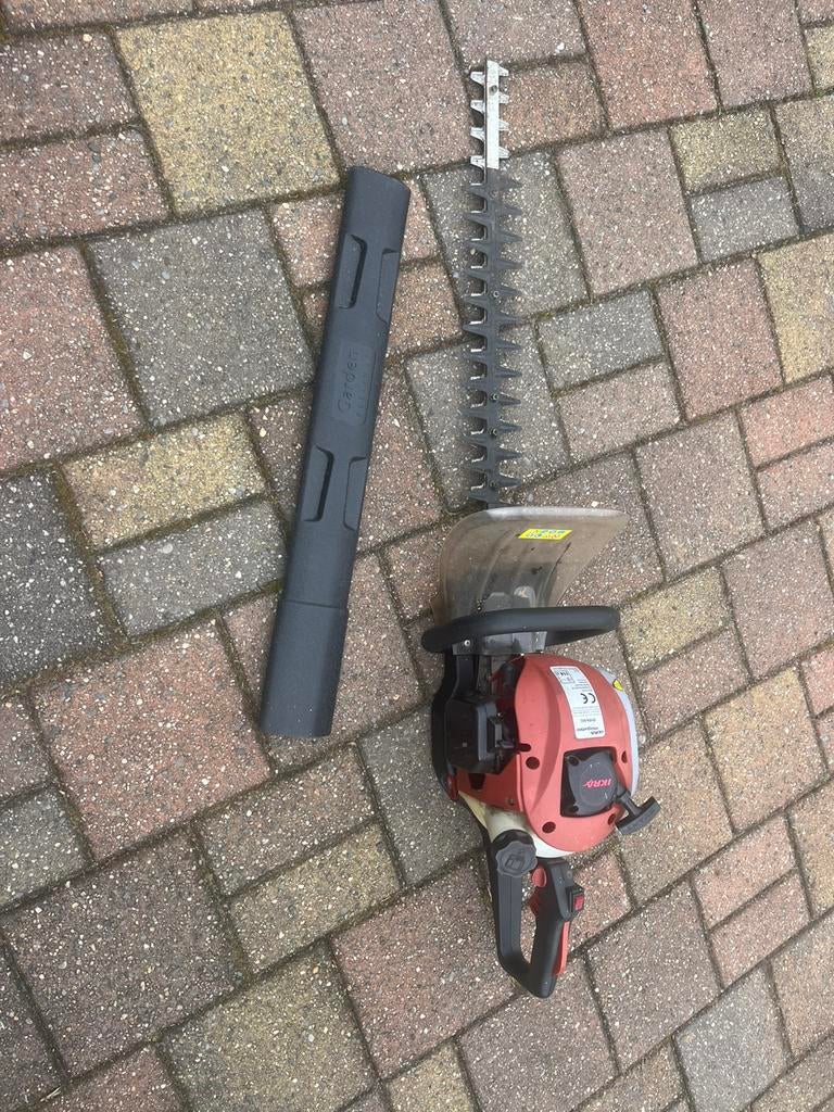 Benzine heggenschaar, Tuin en Terras, Ophalen of Verzenden, Zo goed als nieuw, Benzine