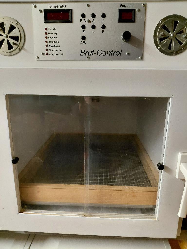 === Couveuse/ziekenkooi ===, Ophalen of Verzenden, Zo goed als nieuw, Kunststof, Broedkooi of Kweekkooi