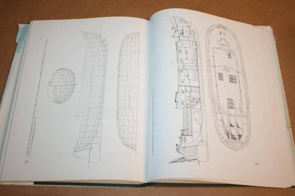 Boek - Ronde en platbodemjachten - T. Huitema, Gebruikt, N.v.t., N.v.t., Ophalen of Verzenden