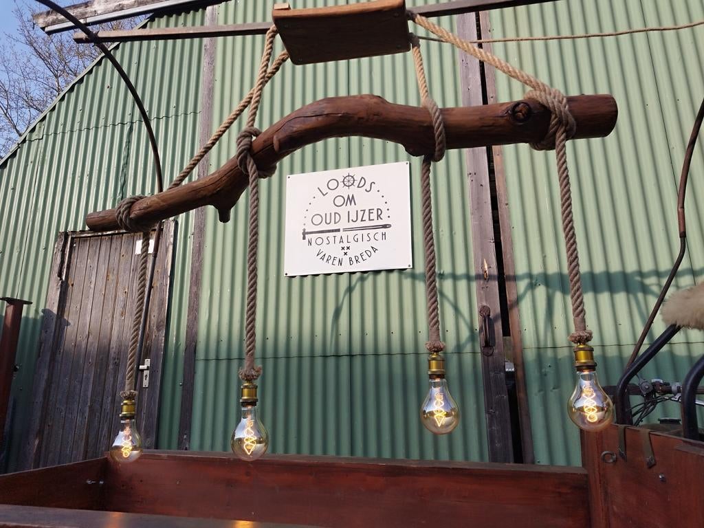 Robuuste eikenhouten boomstam hanglamp, Huis en Inrichting, Lampen | Hanglampen, Ophalen of Verzenden