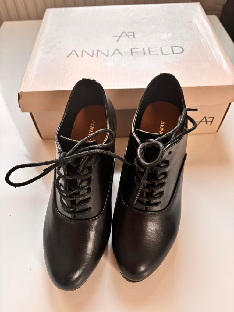 Pump, Ophalen, Zo goed als nieuw, Zwart