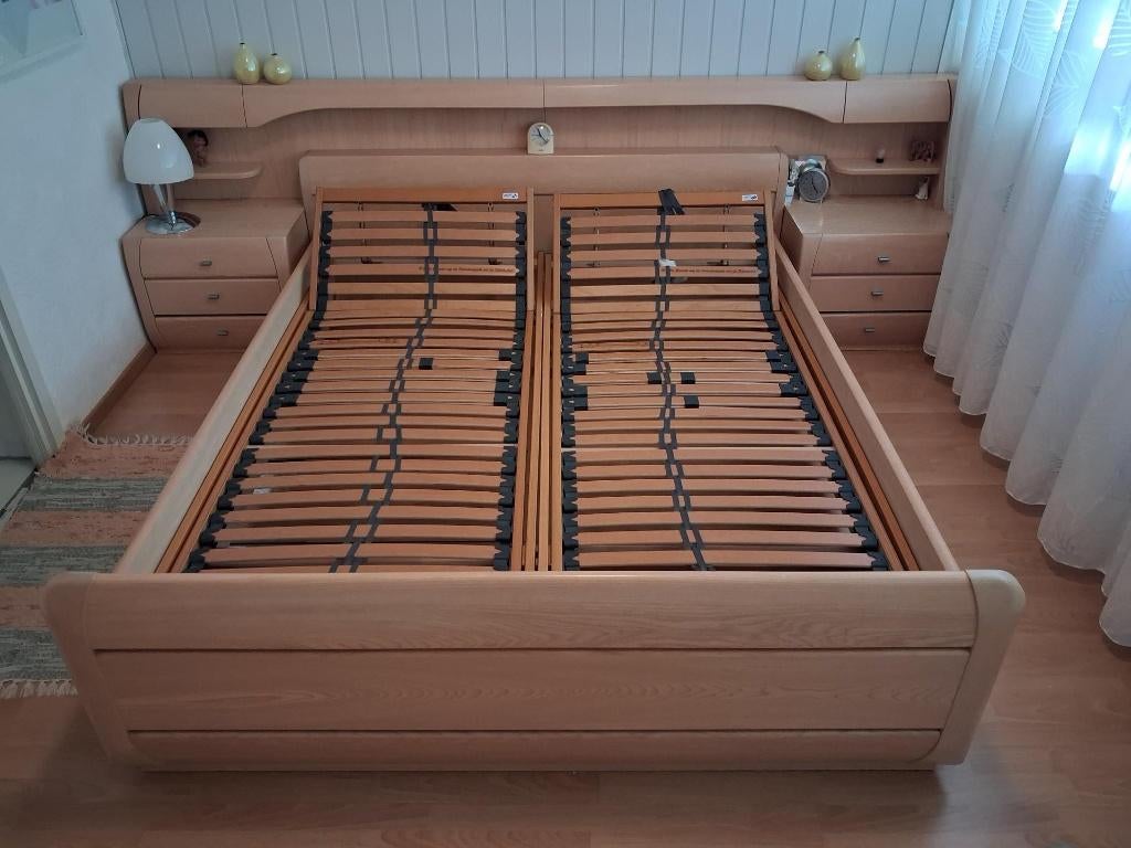 beukenhout bed, Huis en Inrichting, Slaapkamer | Bedden, Ophalen, Verstelbaar, Bruin, Tweepersoons