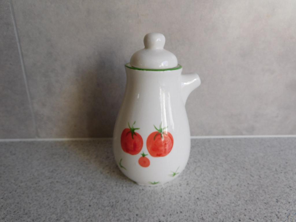 Olijfolie Flesje Tomaat Italy, Ophalen of Verzenden