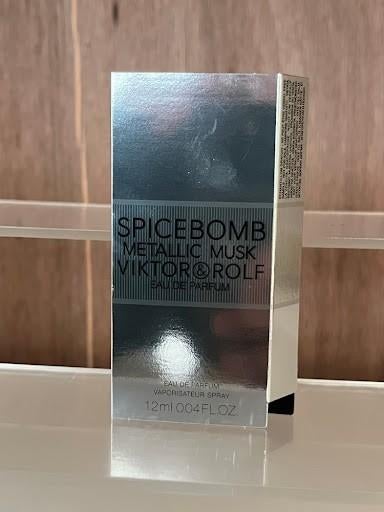 Viktor&Rolf Spicebomb Metallic Musk -  Sample 1,2ml, Verzenden, Nieuw