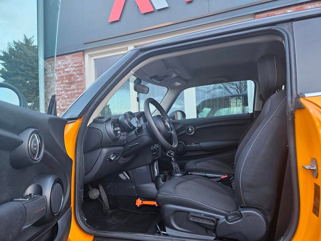 Mini Mini 1.2 One Automaat! NAP! Nette Auto! Achteruitrij Ca, Euro 6, Overige kleuren, 1095 kg, 4 stoelen