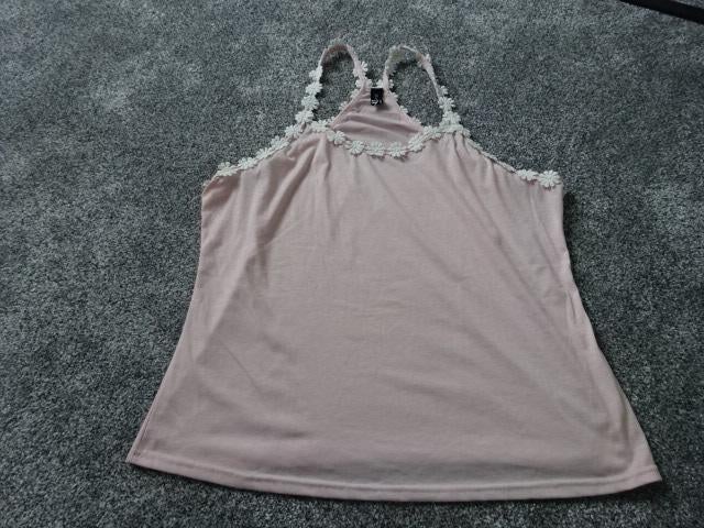 Superleuke top met bloemetjes langs de bandjes / maat XXL, Maat 46/48 (XL) of groter, Ophalen of Verzenden, Zo goed als nieuw