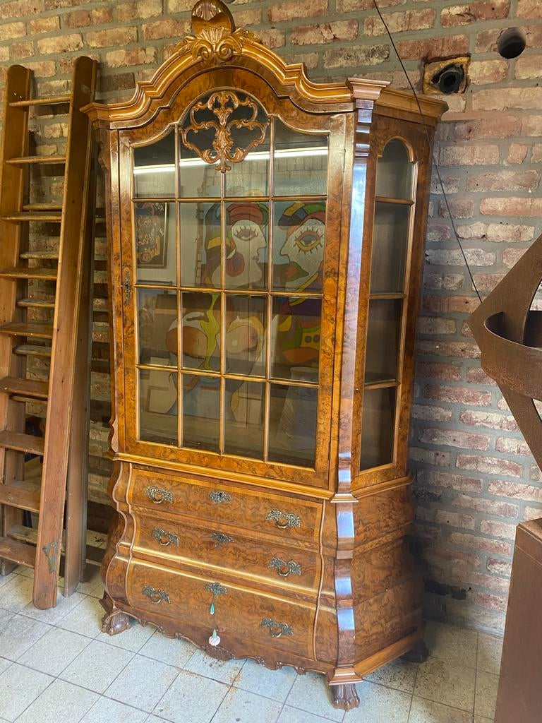 Antieke Vitrinekast / Pronkkast / barokstijl / buikkast, Ophalen
