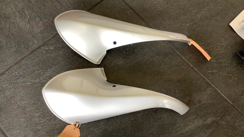 Peugeot Elystar kapset, NOS.   (B.L.), Fietsen en Brommers, Brommeronderdelen | Scooters, Verzenden, Nieuw, Overige typen, Peugeot