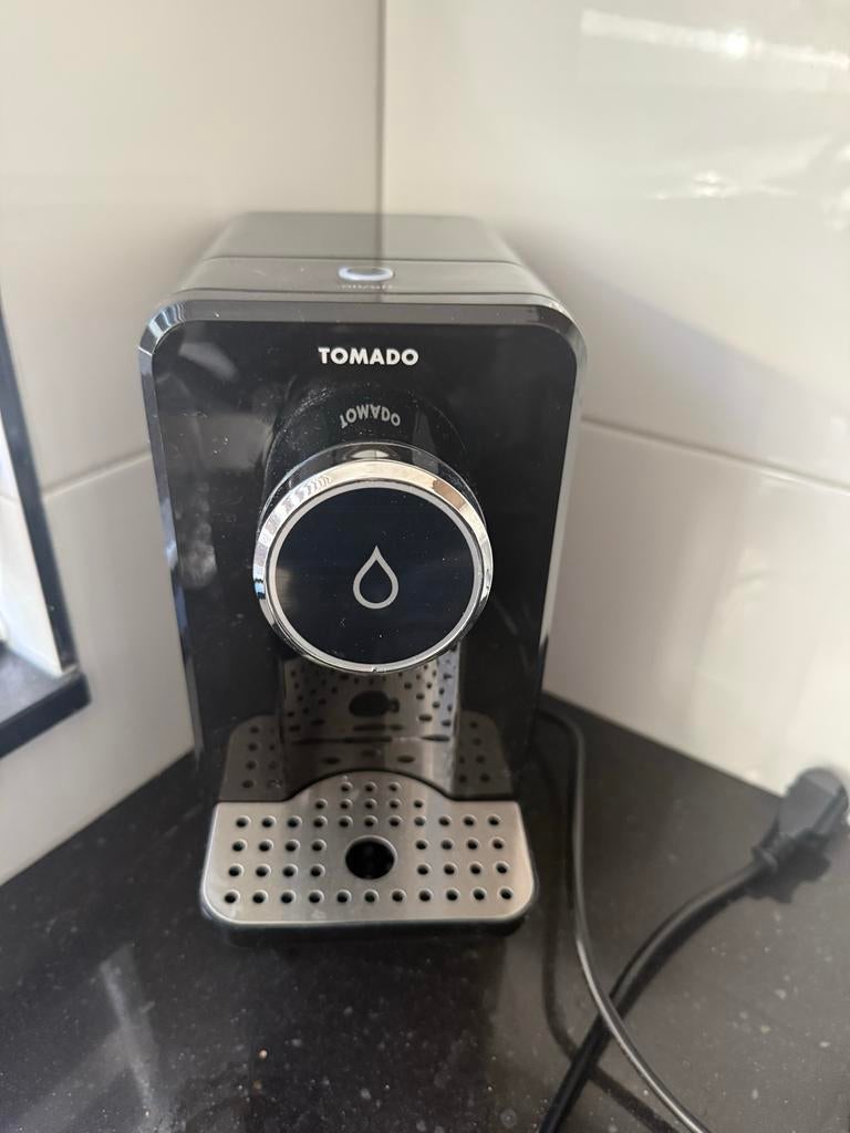 Tomado heetwater dispenser, Minder dan 1 liter, Ophalen of Verzenden, Gebruikt