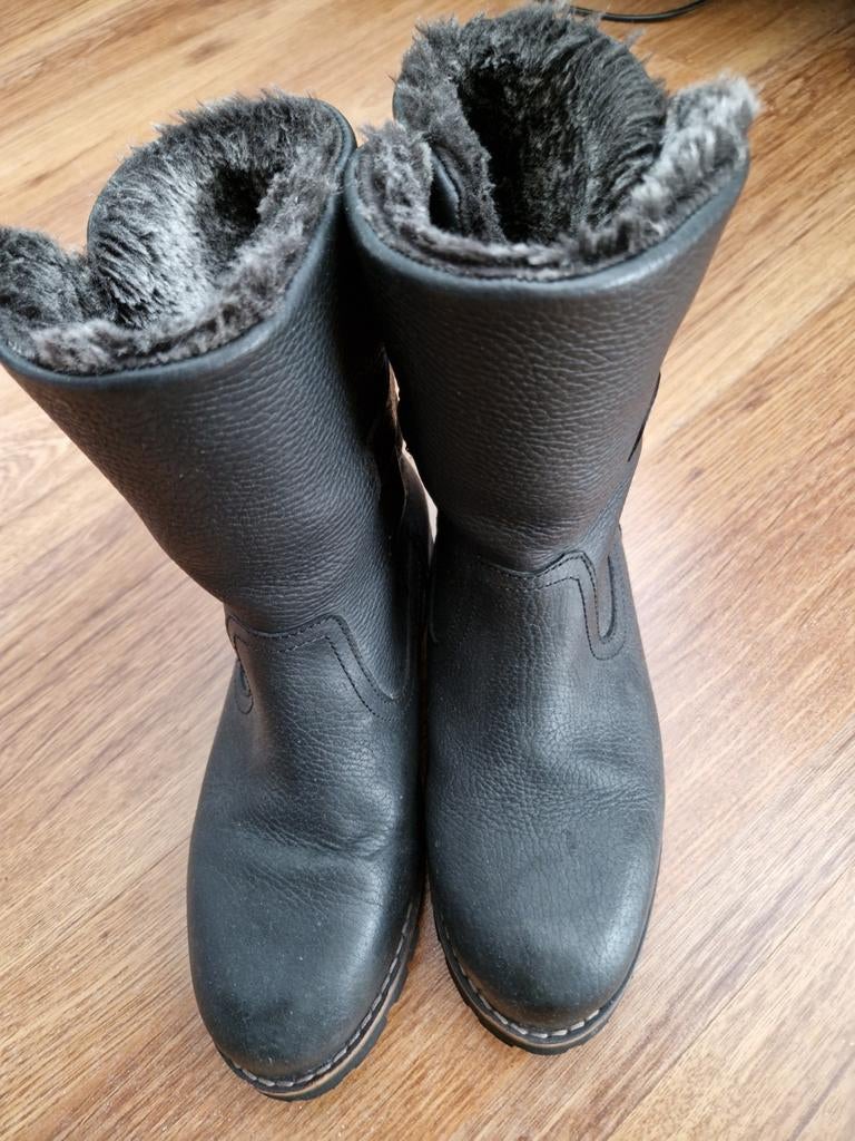 Gevoerde laarzen Human Nature maat 38, Kleding | Dames, Schoenen, Ophalen of Verzenden, Gedragen, Zwart, Hoge laarzen