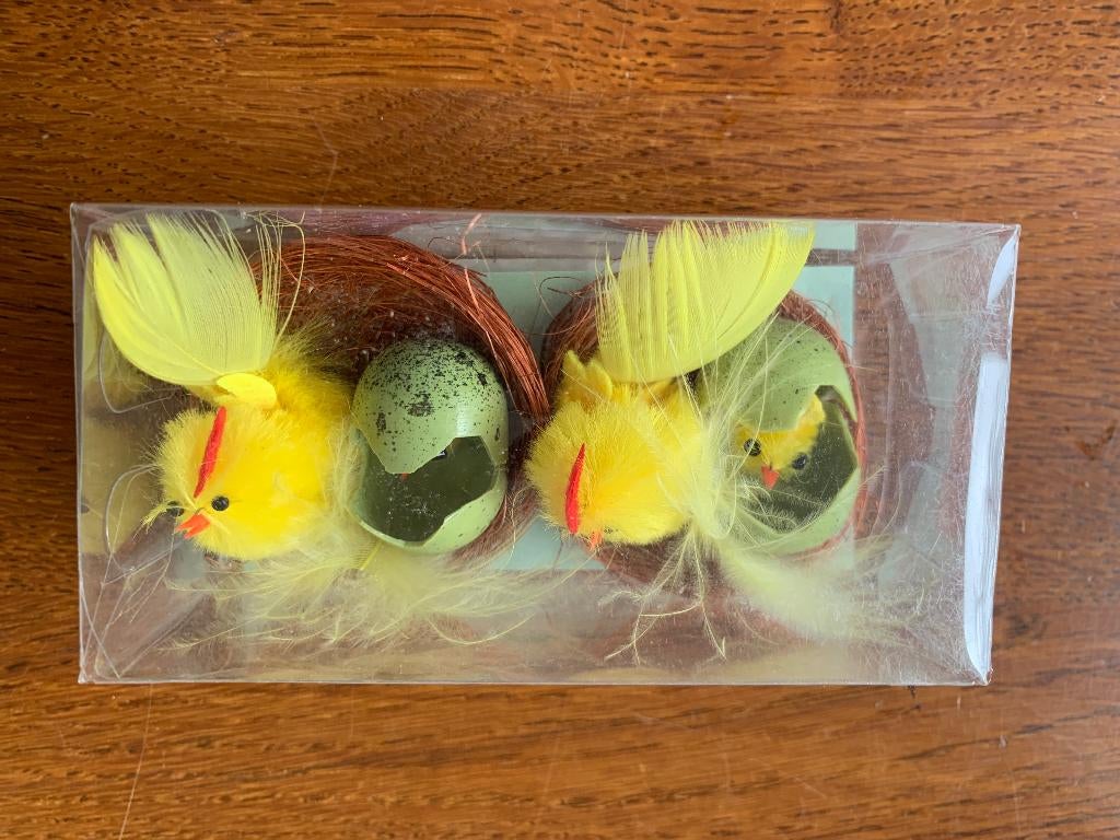 2 "Paaskuikentjes in Nestjes" Deco Nieuw in Doos, Ophalen of Verzenden, Nieuw