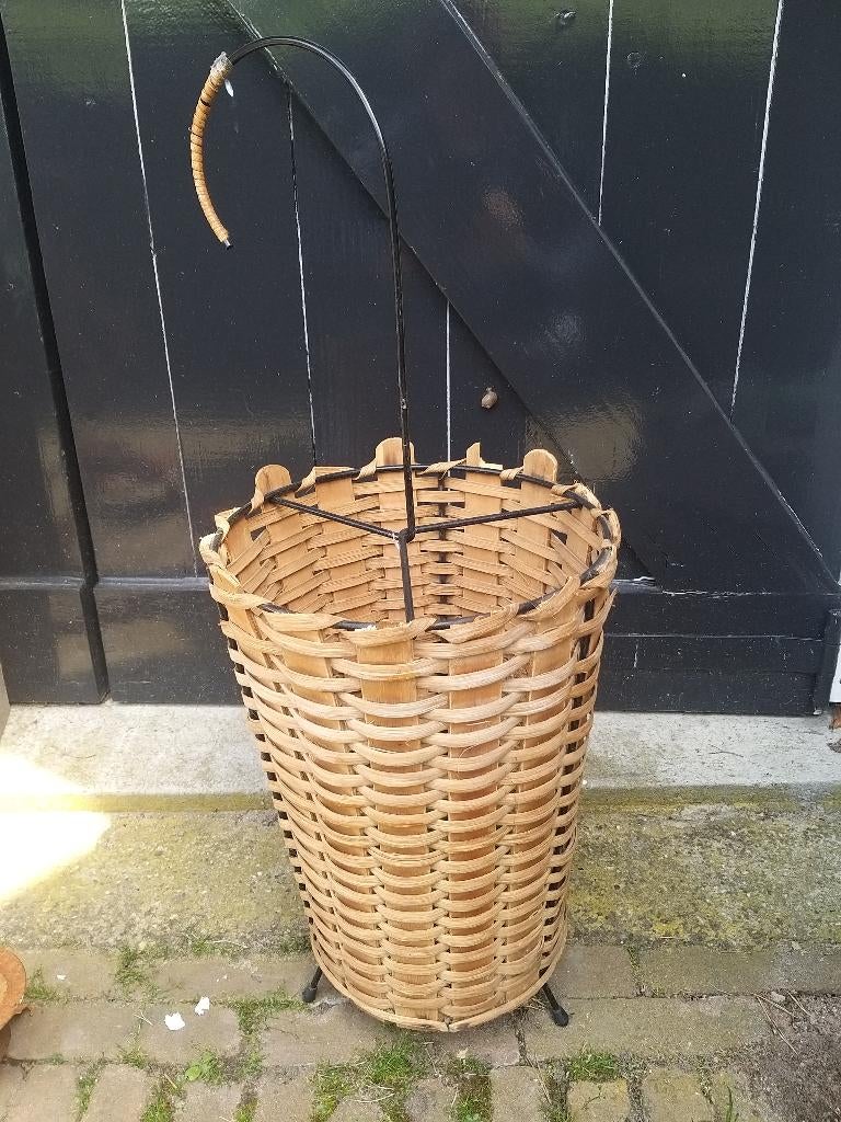 rieten paraplu houder, Ophalen