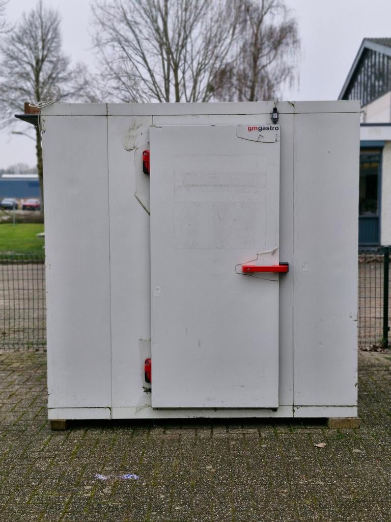 Mooie degelijke koeling 2x2x2m met externe motor, Ophalen
