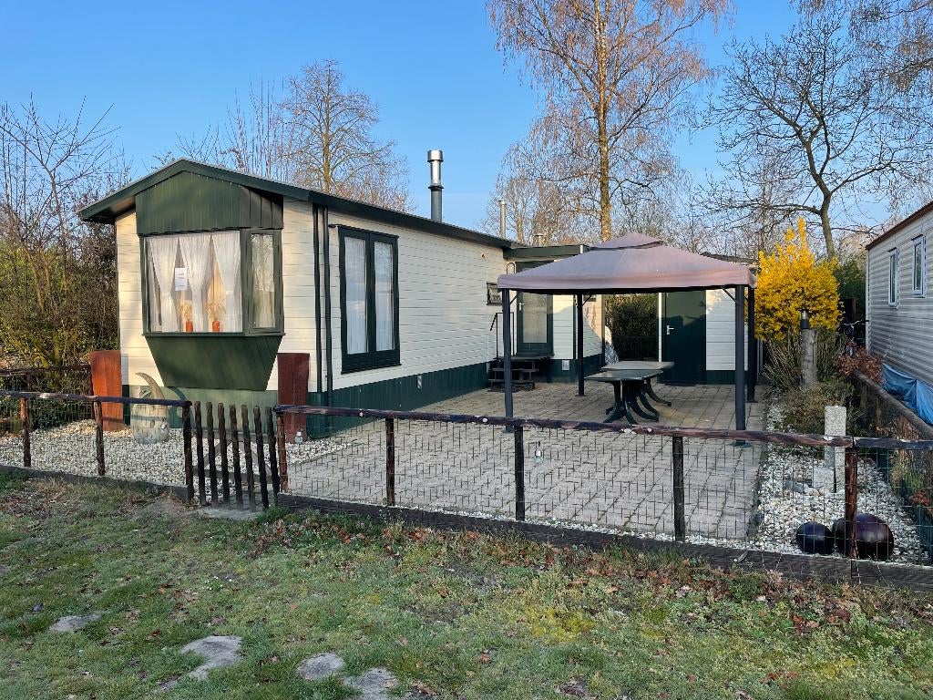 Zeer nette stacaravan op camping Spaendershorst te Esbeek, Tot en met 2