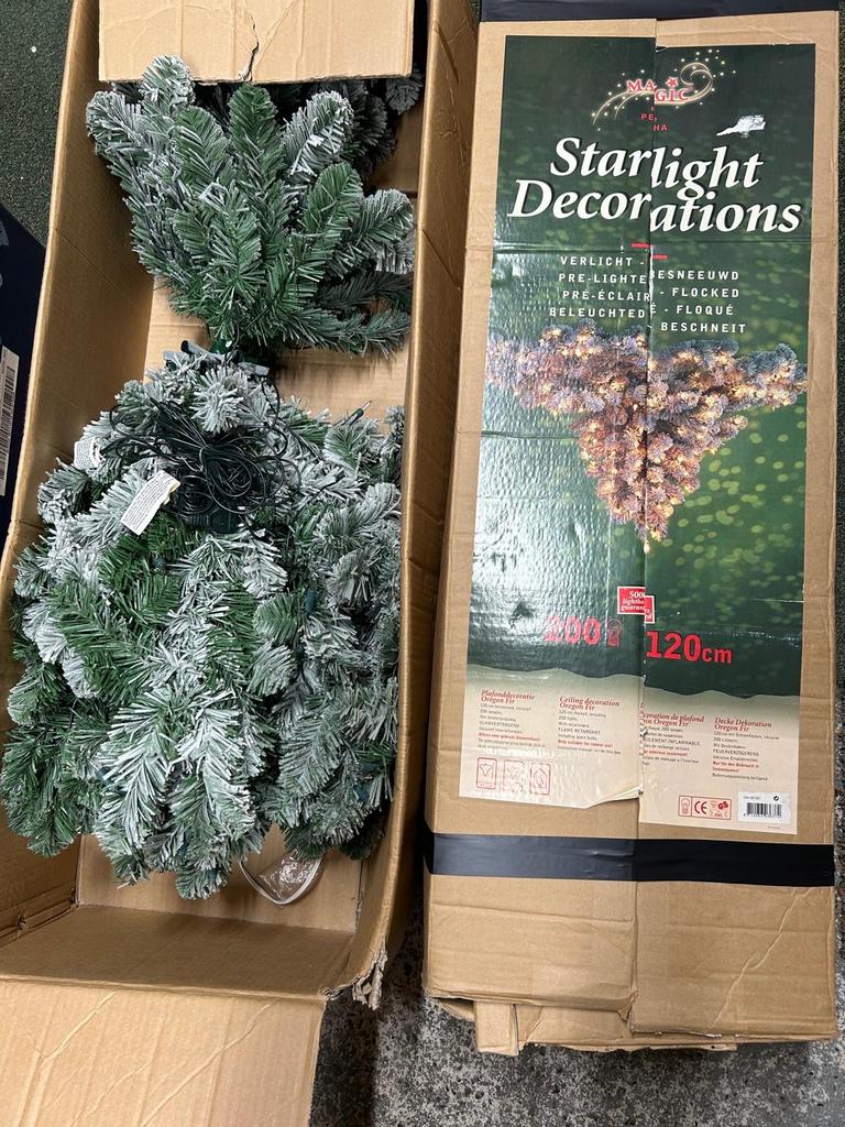 Plafond kerstbomen, Ophalen, Zo goed als nieuw