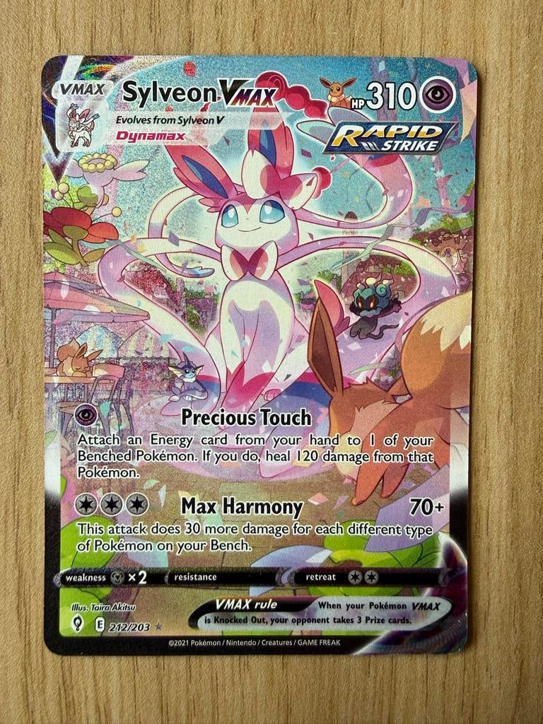 Sylveon VMAX 212/203 - Evolving Skies Pokémon Kaart, Hobby en Vrije tijd, Verzamelkaartspellen | Pokémon, Ophalen of Verzenden