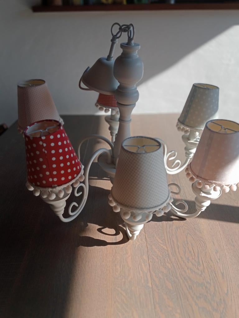 Kroonluchter voor baby- of kinderkamer met vrolijke kapjes, Ophalen, Gebruikt, Stof, Speels, Kinderlijk, Klassiek