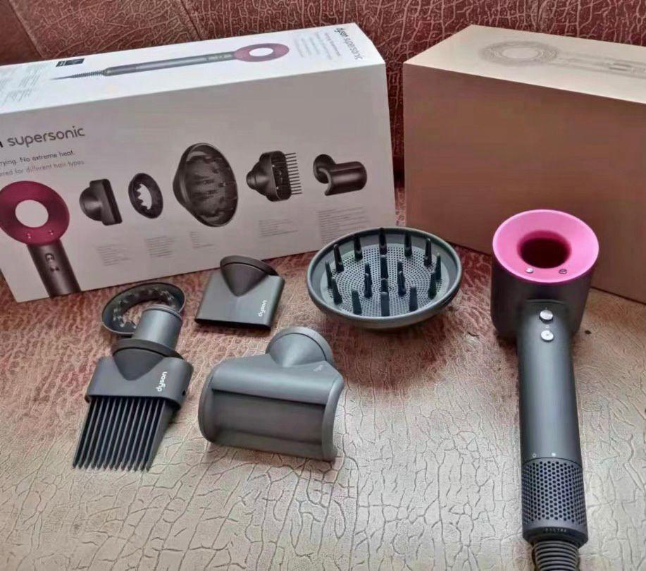 Dyson supersonic Föhn, Ophalen of Verzenden, Zo goed als nieuw, Föhn of Haardroger