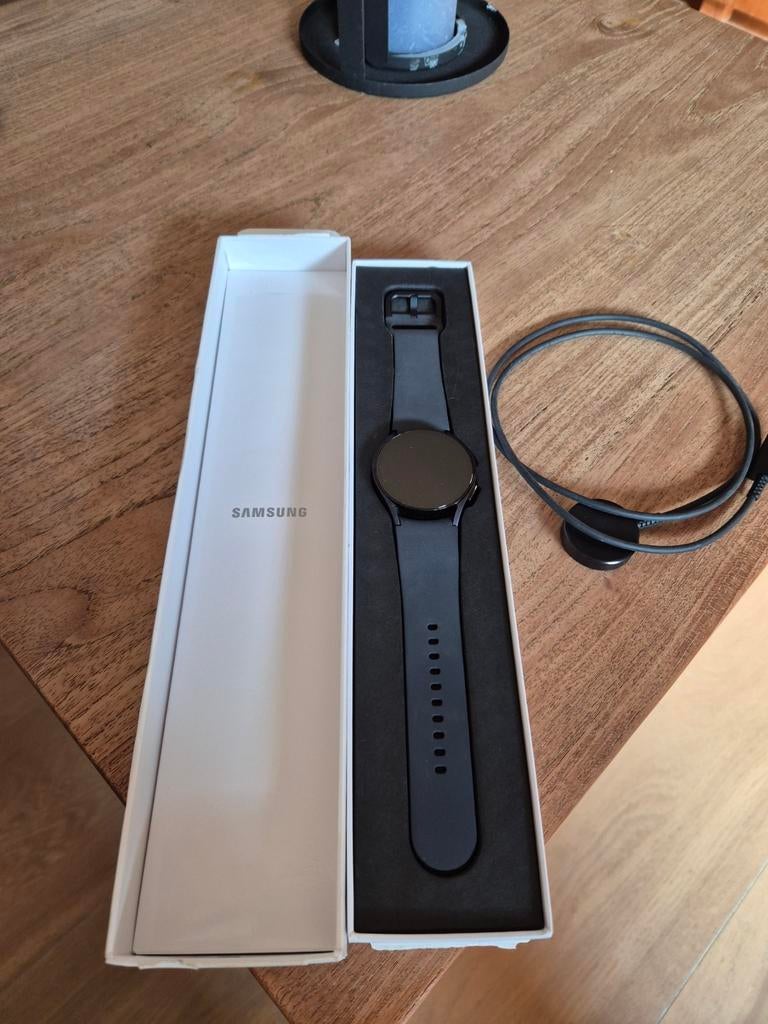 Samsung Galaxy Watch 6 SM-R935F LTE - Zo goed als nieuw, Conditie, Zwart, Ophalen of Verzenden, Zo goed als nieuw