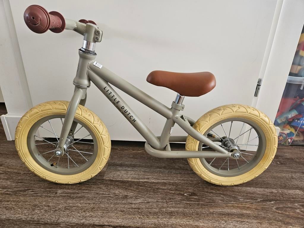 Little Dutch loopfiets - olijfgroen, Ophalen of Verzenden, Zo goed als nieuw, Loopfiets