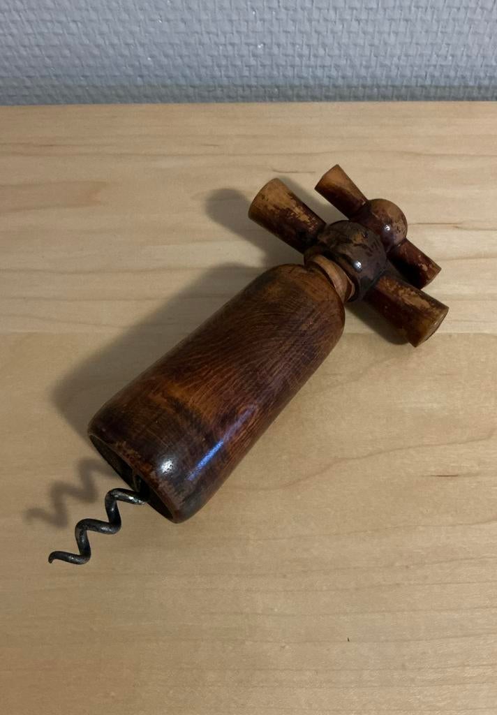 Vintage houten kurkentrekker uit de tijd van je ouders. Hout, Ophalen of Verzenden, Zo goed als nieuw
