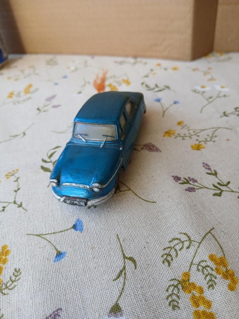 Panhard PL 17. Dinky toys France 547, gepersonaliseerd, Ophalen of Verzenden, Gebruikt, Auto, Dinky Toys