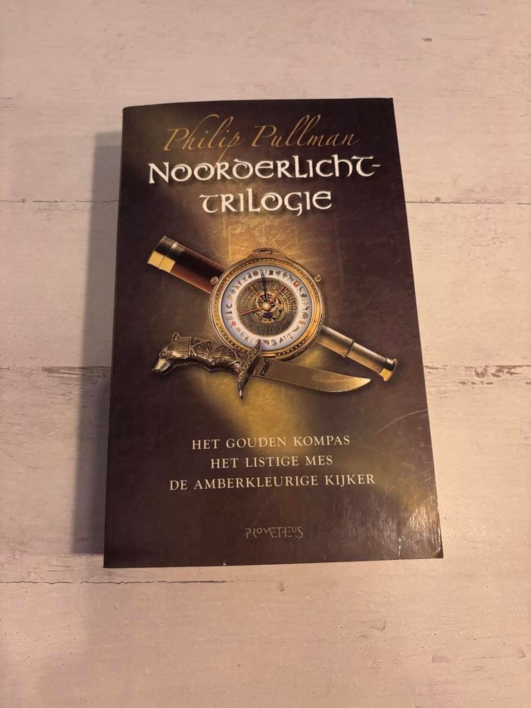 Philip Pullman - Noorderlicht-trilogie (3 boeken in 1), Ophalen of Verzenden, Nieuw