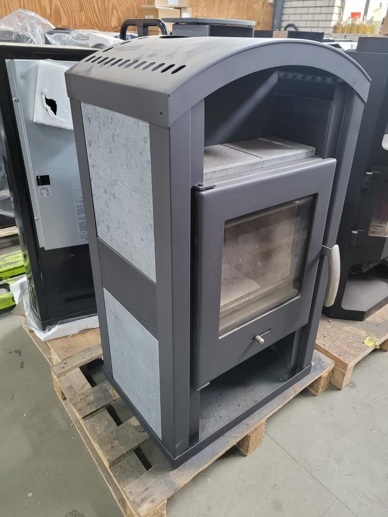 Kacheldump ruimte op diverse aanbiedingen, Huis en Inrichting, Kachels, Ophalen, Gebruikt, Hout, Houtkachel