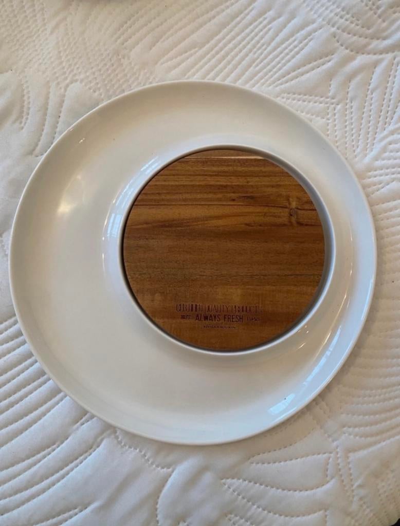 Rivièra Maison hapjesschaal met snijplank, Huis en Inrichting, Gebruikt, Keramiek, Ophalen of Verzenden, Schaal of Schalen