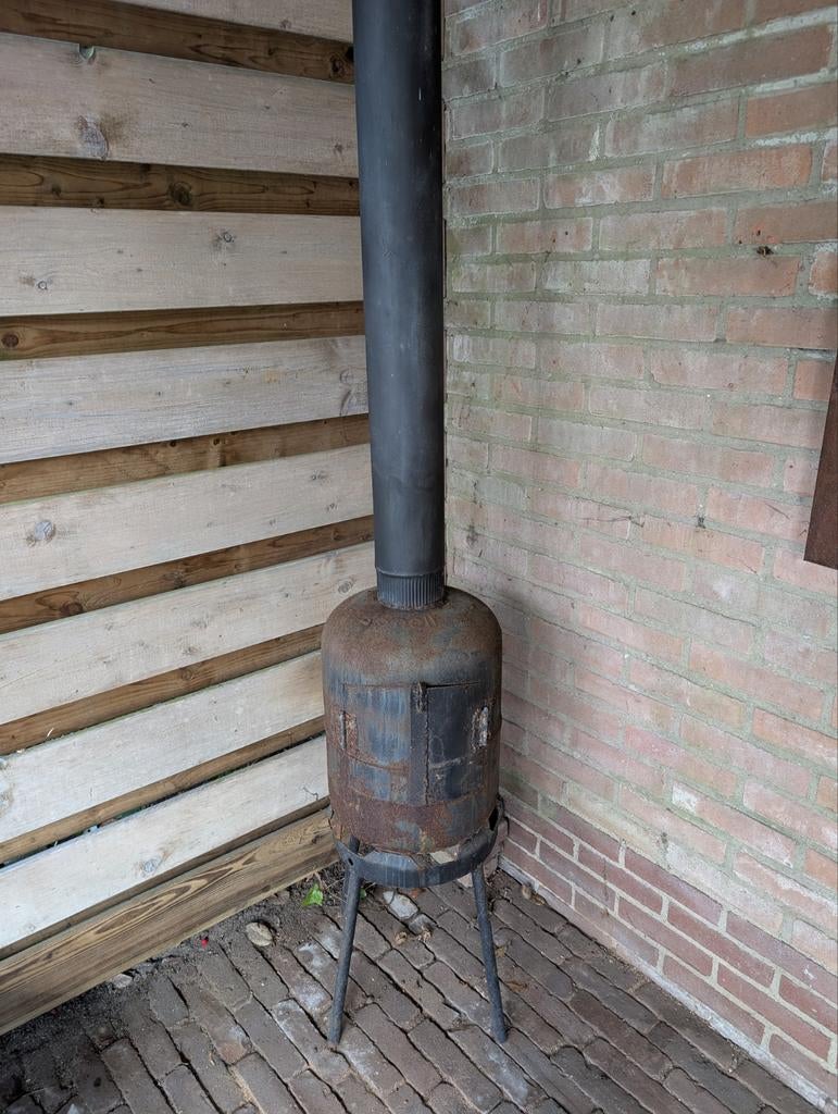 Robuuste houtkachel van oude gasfles voor buiten, Tuin en Terras, Tuinhaarden, Gebruikt, Ophalen