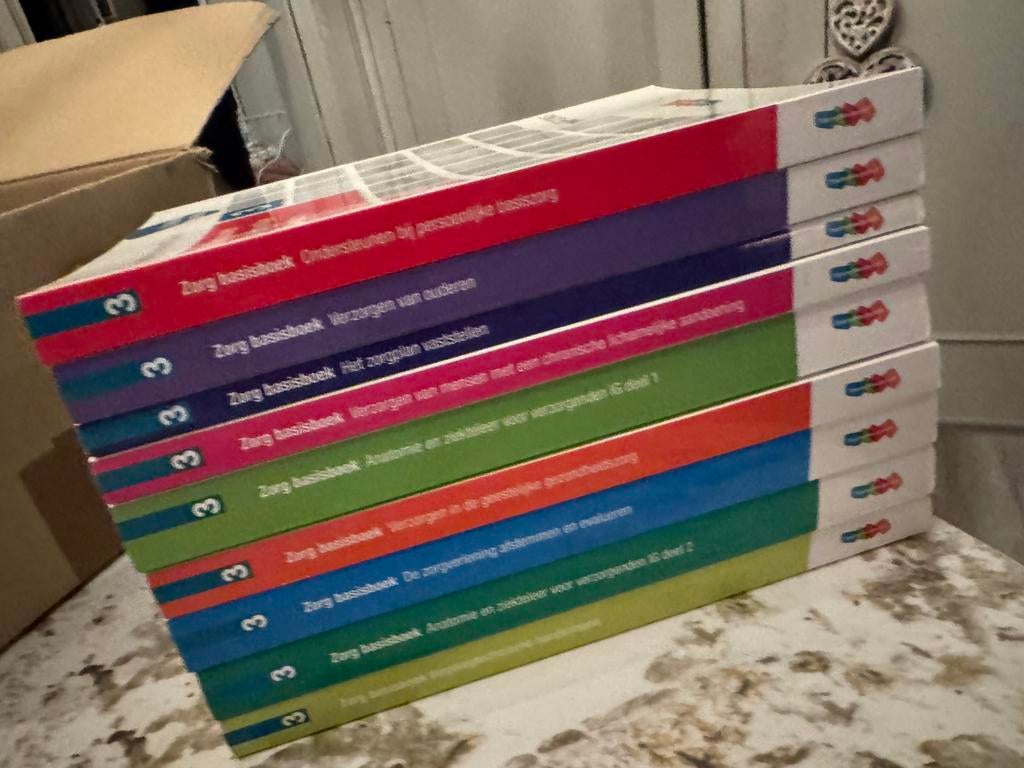 Verzorgende IG Boekenpakket, Boeken, Ophalen of Verzenden, Zo goed als nieuw