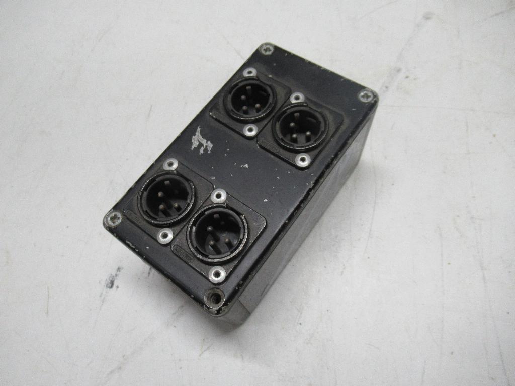3257 patch box ; 4x xlr3 ch male, 1x speakon, Gebruikt, Ophalen of Verzenden, Apparatuur