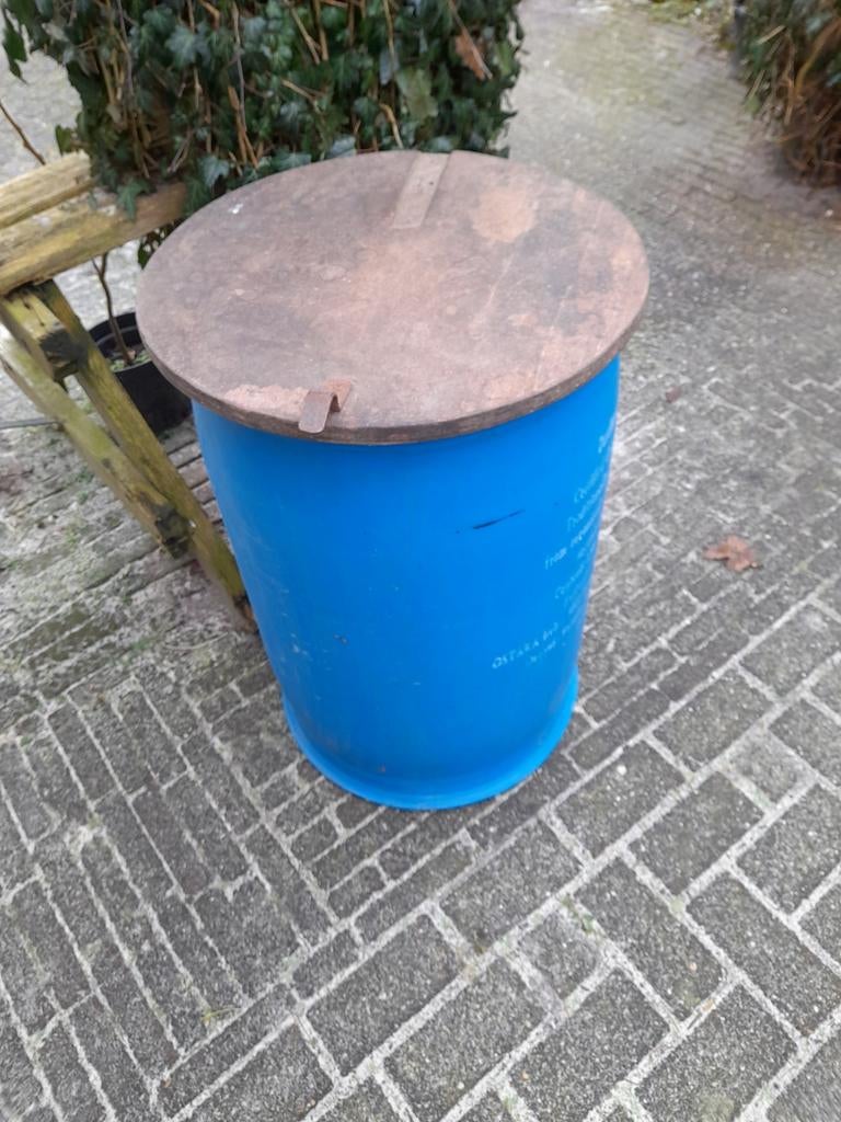 Voerton, 75 tot 150 liter, Ophalen, Gebruikt, Kunststof