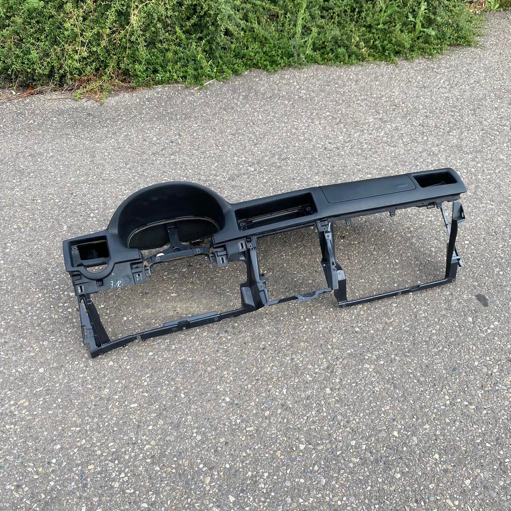 Volkswagen Golf 4 Dashboard van leer, Ophalen, Gebruikt, Seat