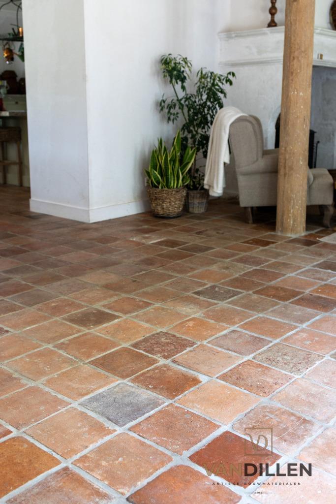 Antieke oude terracotta plavuizen / estrikken 21x21 2.000M2, Gebruikt, Steen of Klei, Minder dan 50 cm, Ophalen of Verzenden