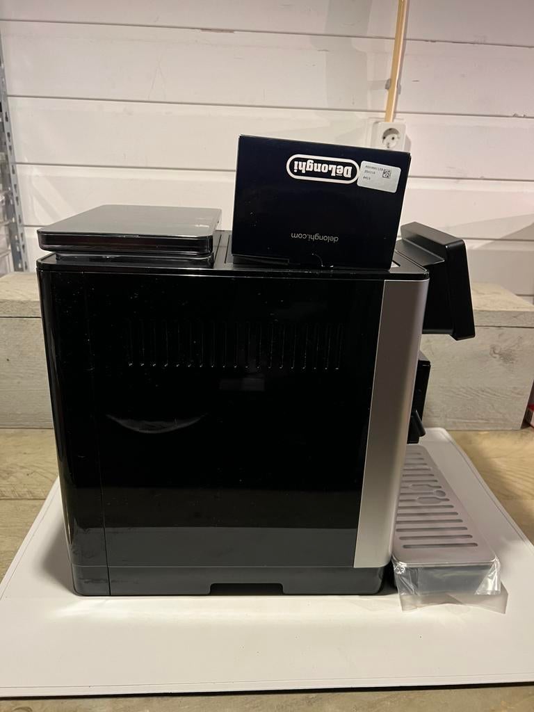DeLonghi PrimaDonna Soul ECAM 610.55.SB - Volautomatische es, Koffiemachine, Ophalen of Verzenden, Zo goed als nieuw, Nvt