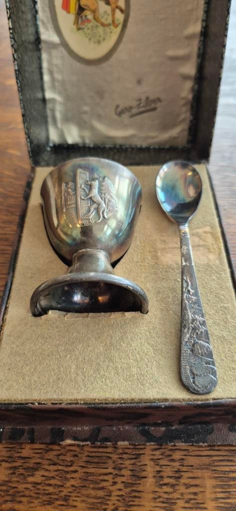 Gero 90 verzilverd eierdopje met lepel in originele doos, Antiek en Kunst, Ophalen of Verzenden, Zilver