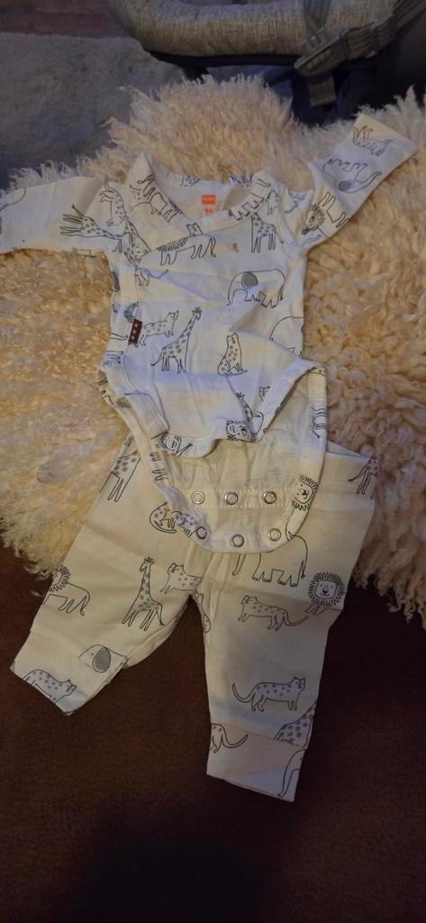 Prematuur pakje hema mt 44, Ophalen of Verzenden, Jongetje of Meisje, Pakje