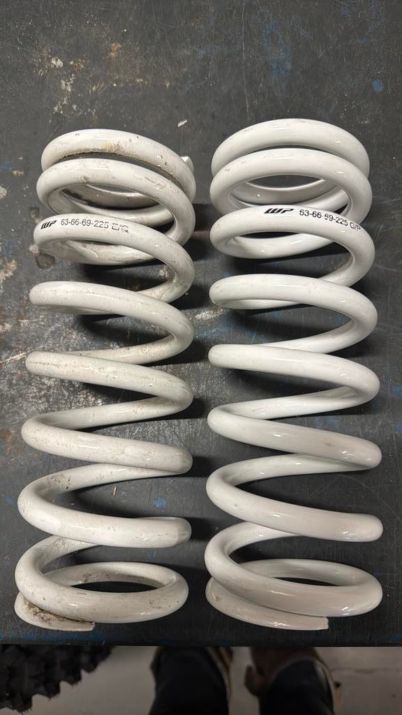 Diverse WP veren / achterspiralen / spiraal KTM, Motoren, Ophalen of Verzenden, Gebruikt