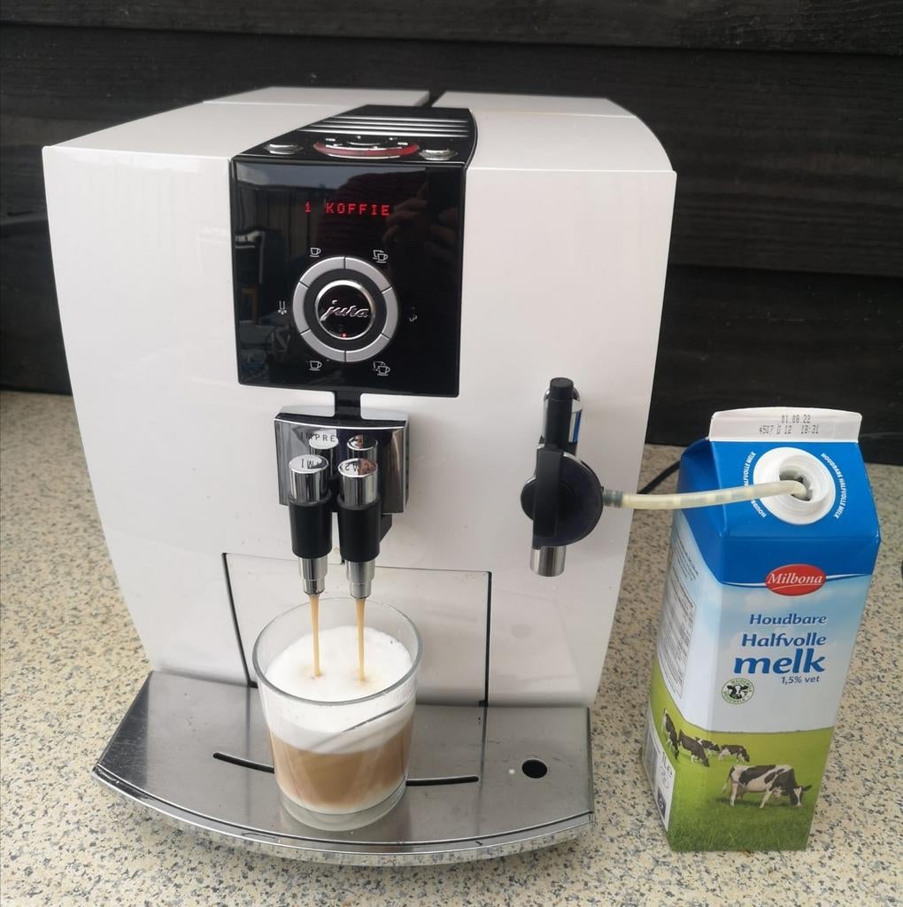 Jura Impressa J5 met cappucinatore unit, Ophalen, Zo goed als nieuw