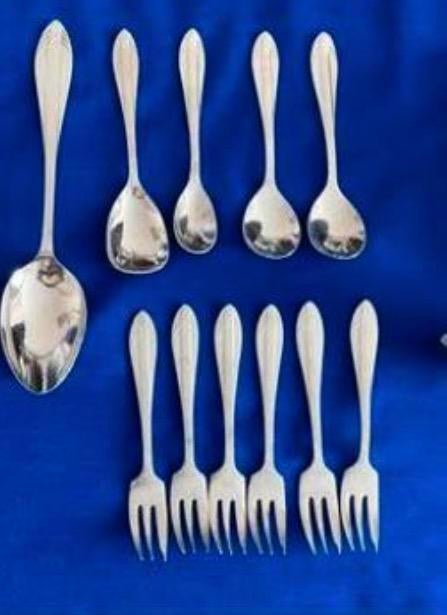 Gero zilmeta 581 visgraat: dinermessen vorkjes lepeltjes…, Ophalen