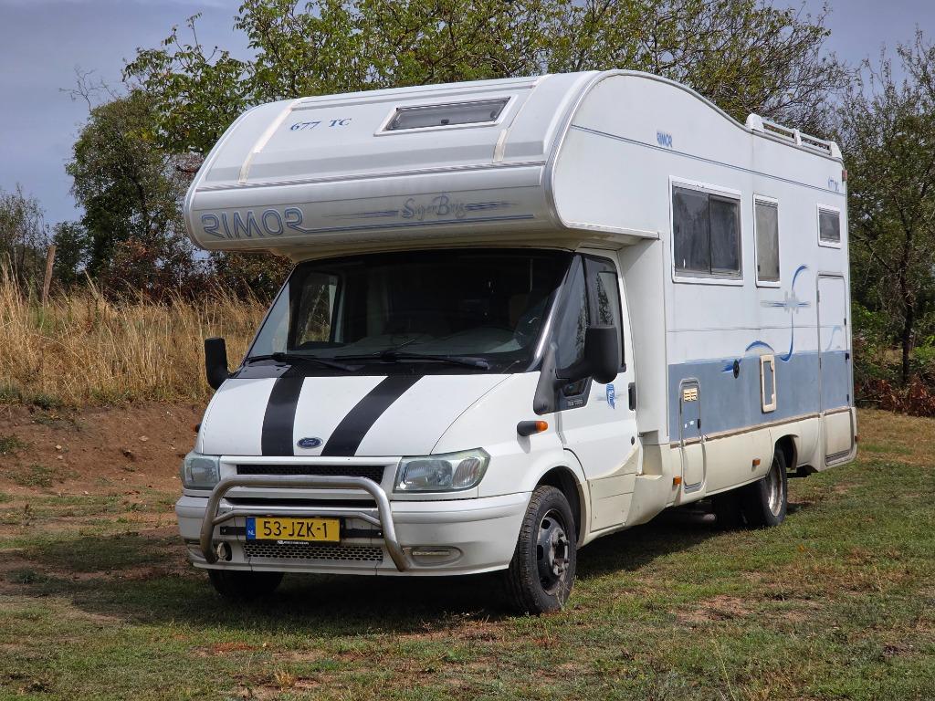 Goed onderhouden camper met mooie opties, Caravans en Kamperen, Campers, Airbags, Ford, Vloeistofverwarming, Treinzit