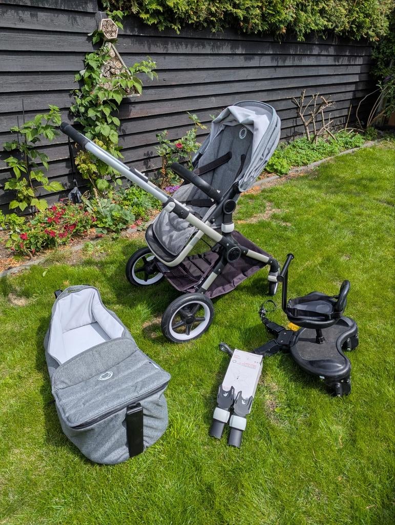 Bugaboo Fox grijze kinderwagen met accessoires, Kinderen en Baby's, Kinderwagens en Combinaties, Bugaboo, Ophalen