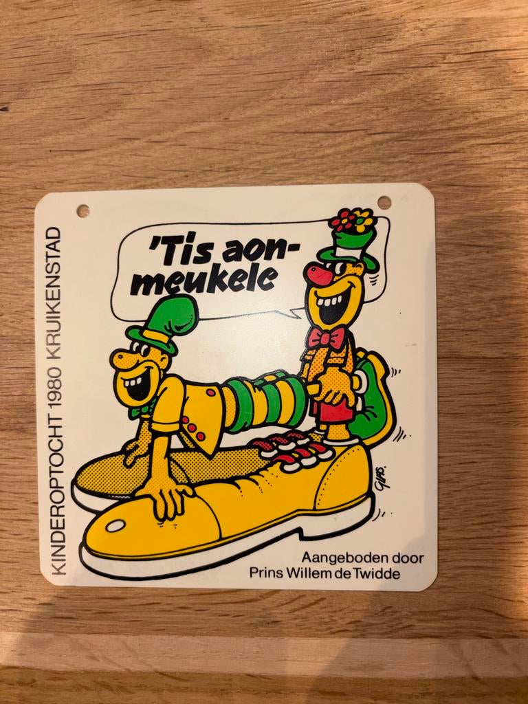 Insigne Kinderoptocht 1980 Tilburg Kruikenstad, Verzamelen, Overige Verzamelen, Gebruikt, Ophalen of Verzenden