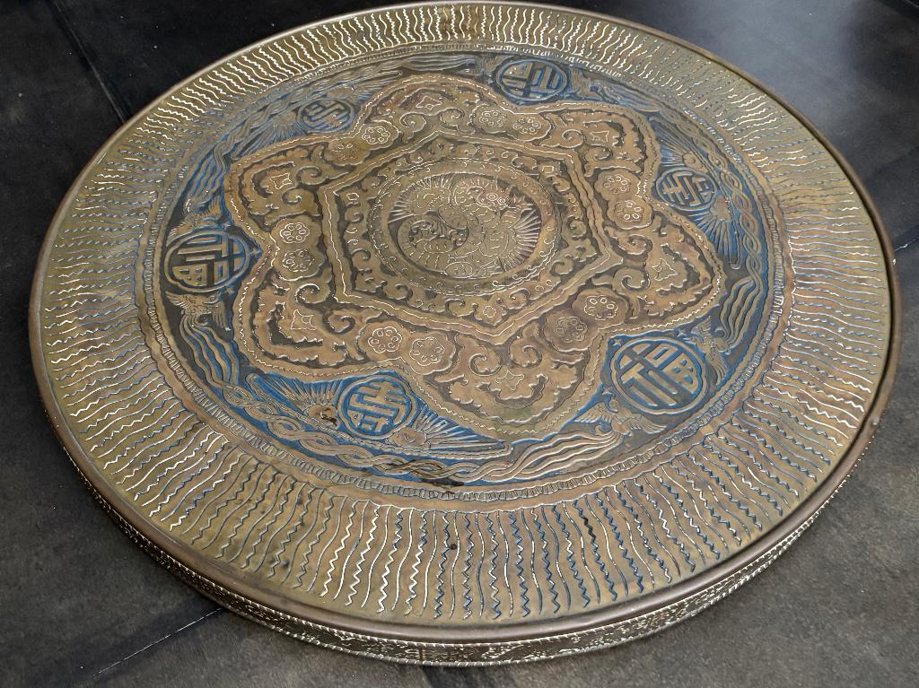 Antiek Aziatisch tafelblad messing circa 1900, Antiek en Kunst, Antiek | Koper en Brons, Koper, Ophalen of Verzenden
