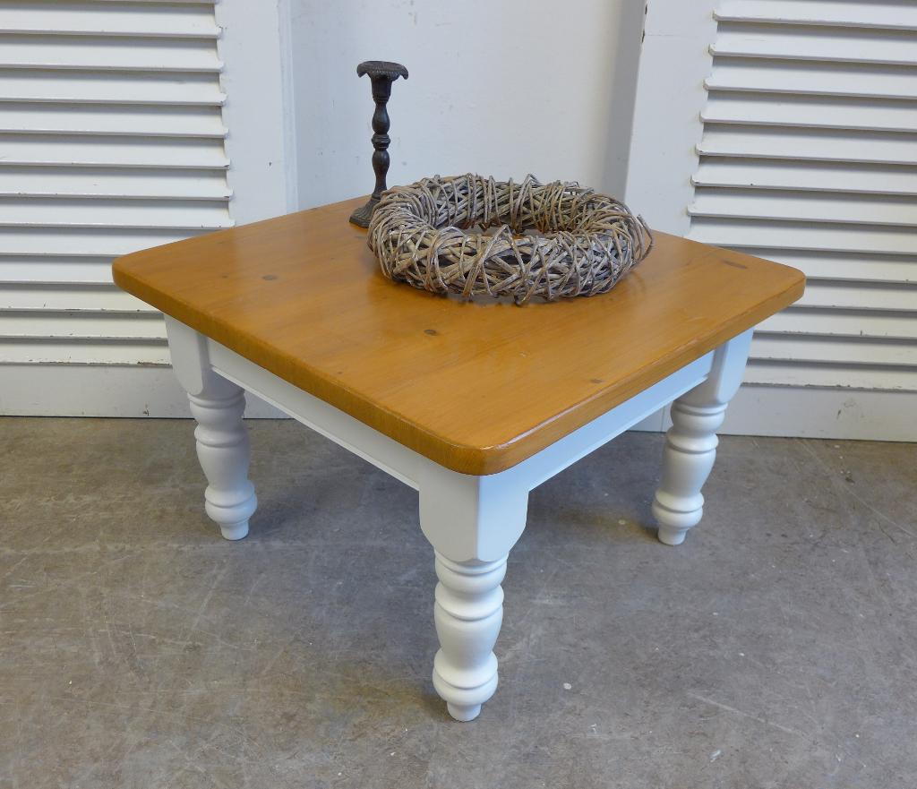 Prachtige witte vierkante landelijke salontafel 70 -70 cm, Ophalen, 50 tot 100 cm, 50 tot 100 cm, Zo goed als nieuw