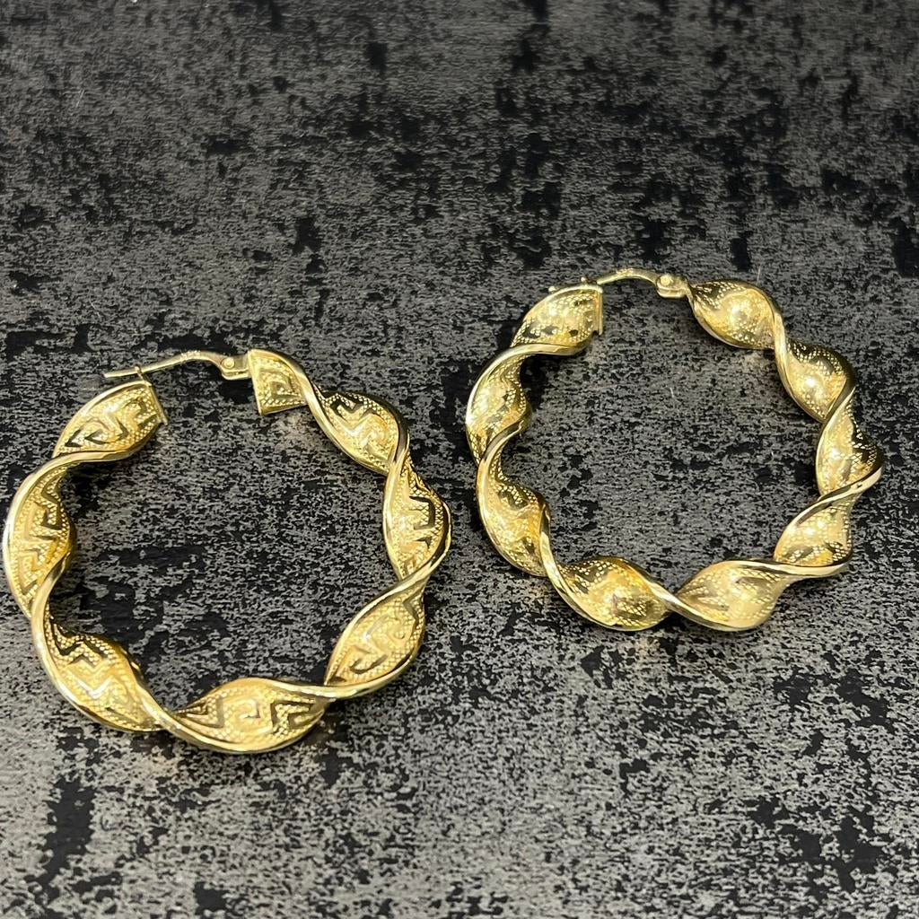 14 karaat gouden oorbellen wokkels oorbellen versace, Ophalen of Verzenden, Zo goed als nieuw, Goud