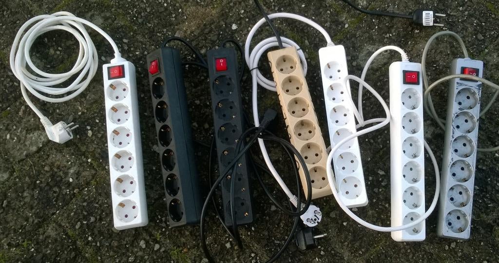 Stekkerblok 6-voudig, Gebruikt, Ophalen of Verzenden, Nb, Nb